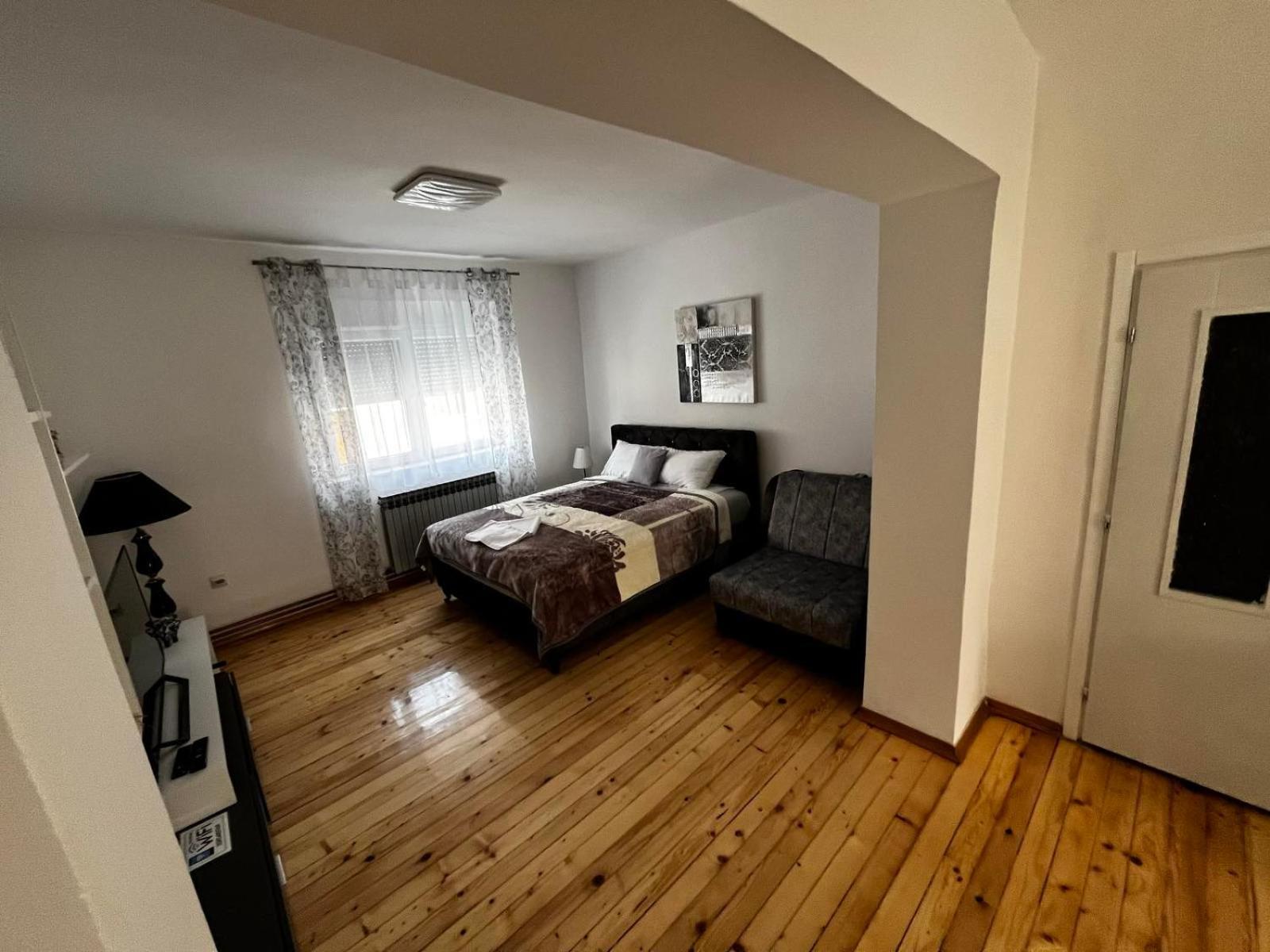 Apartmani Kacara Sremski Karlovci Eksteriør bilde